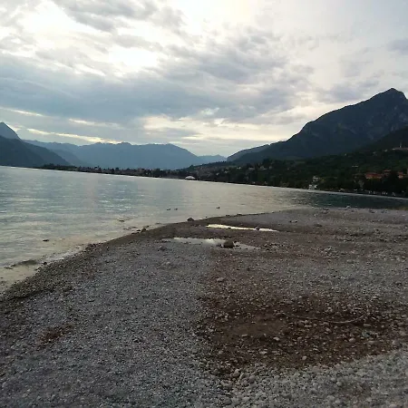 Il Rifugio Del Viandante Lake Prázdninový dům Abbadia Lariana